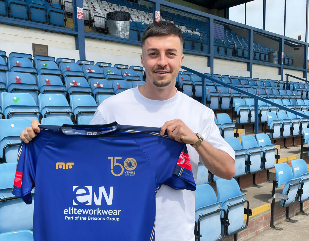 Official: Joe Stacey Joins the Blues